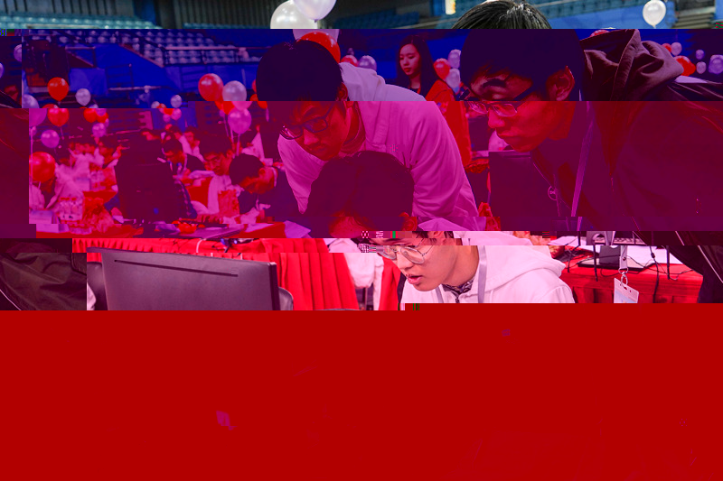 選手們在比賽中.jpg 選手們在比賽中.jpg